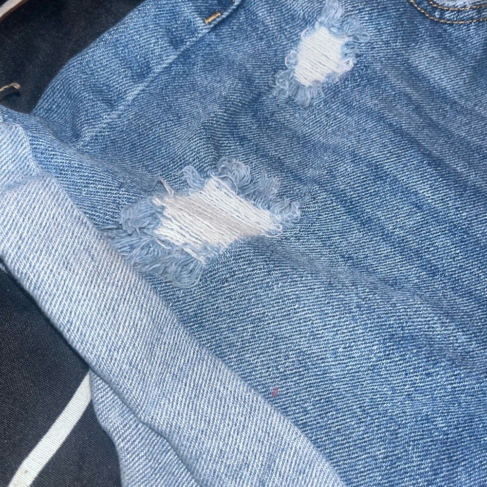 Jean Ripped Shorts - Picture 2 of 4